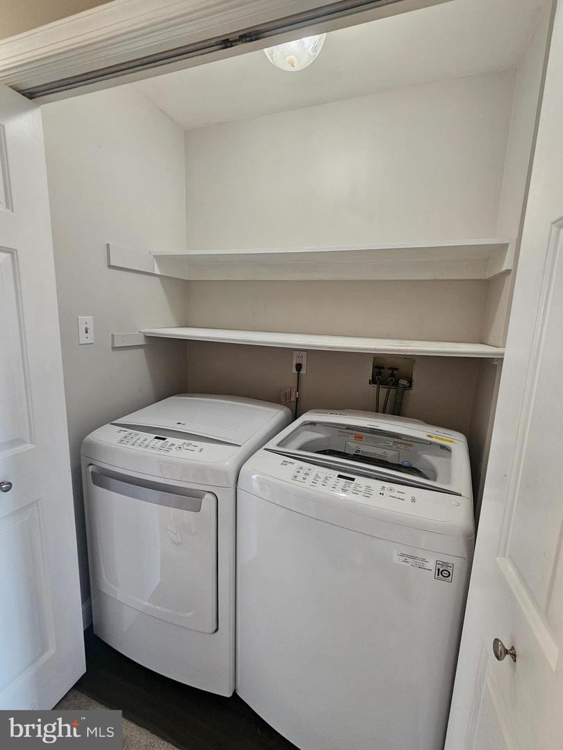 249 Thia Ct Property Photo 19