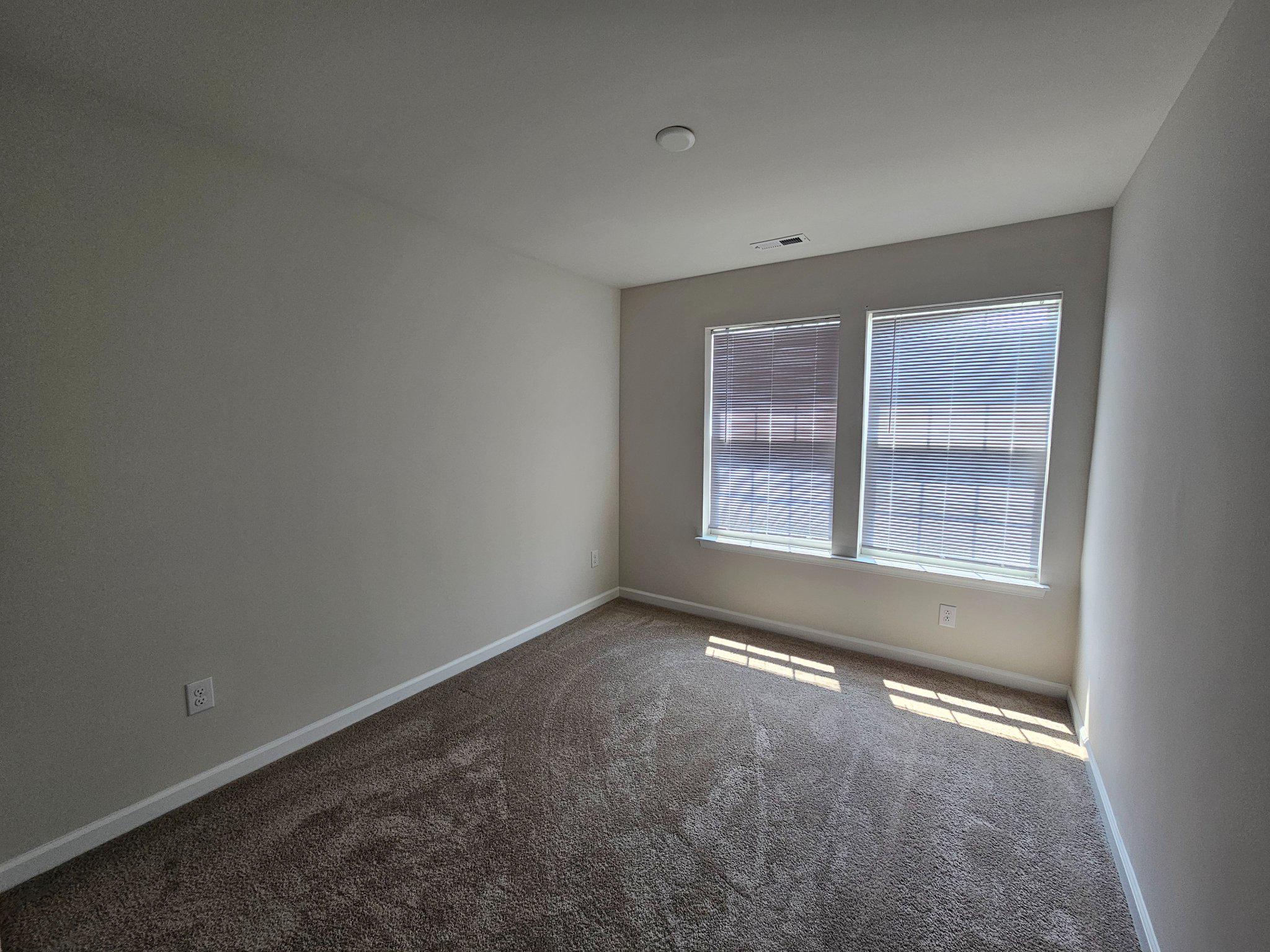 386 Trego Ave Property Photo 13