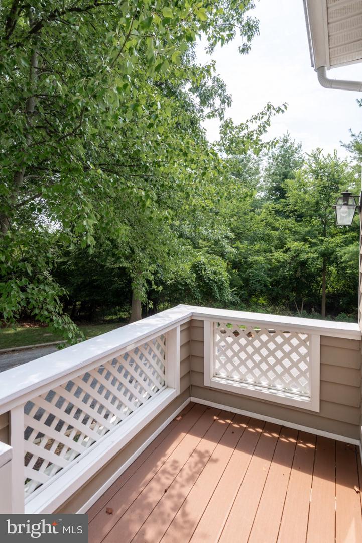 53 Cabot Dr Property Photo 18
