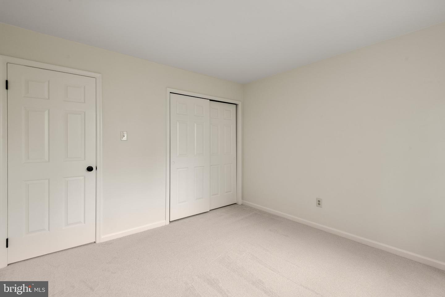 53 Cabot Dr Property Photo 20