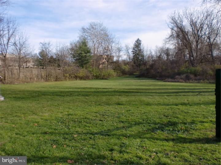 1250 Swedesford Rd Property Photo 2