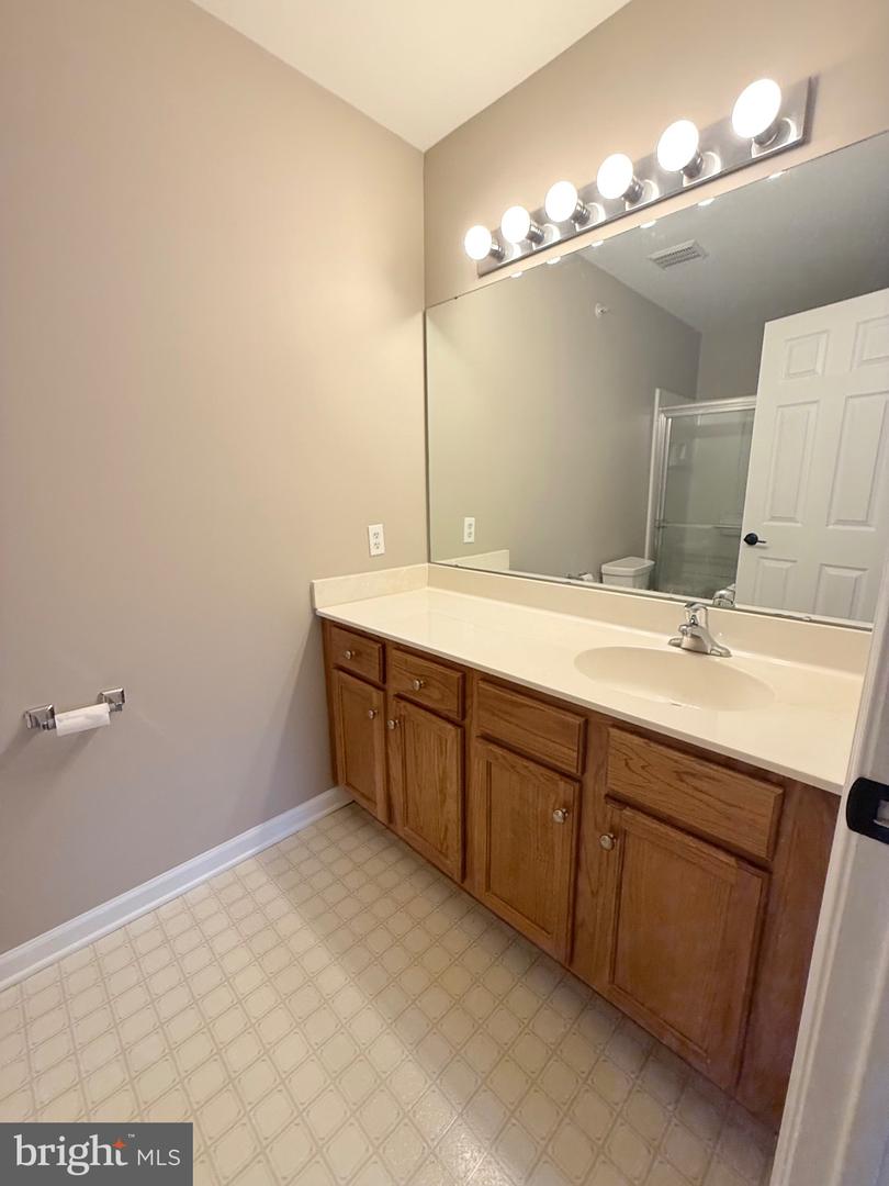 246 Roosevelt Ave Property Photo 12