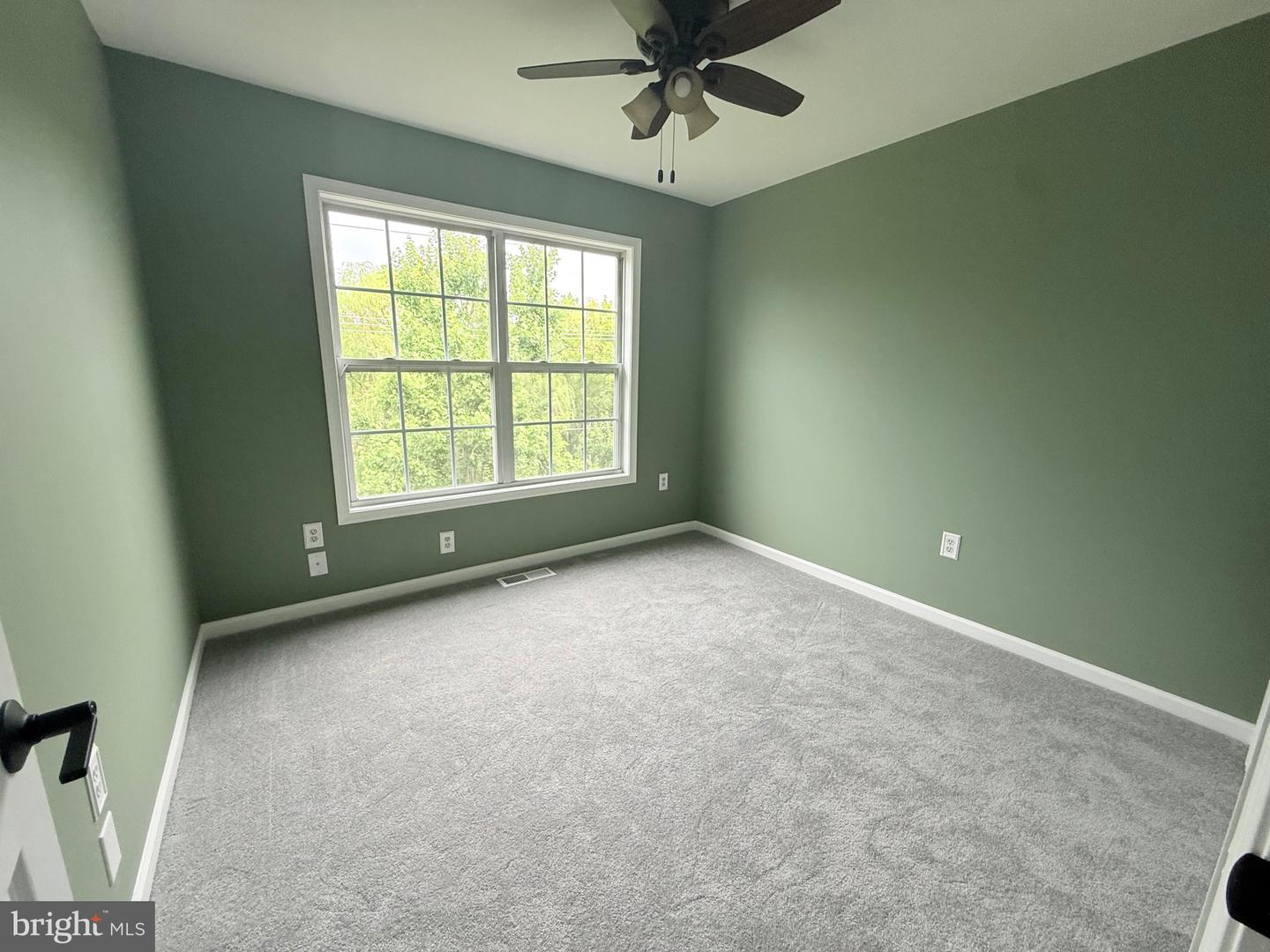 246 Roosevelt Ave Property Photo 17