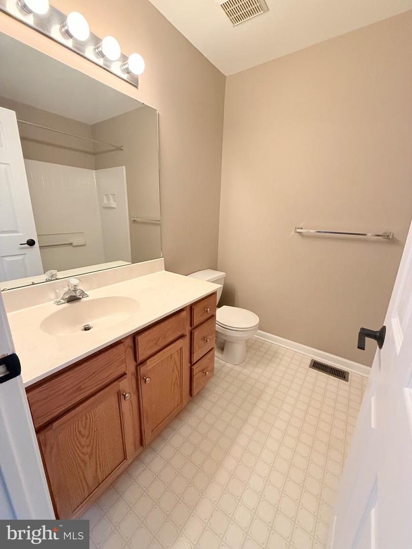 246 Roosevelt Ave Property Photo 19