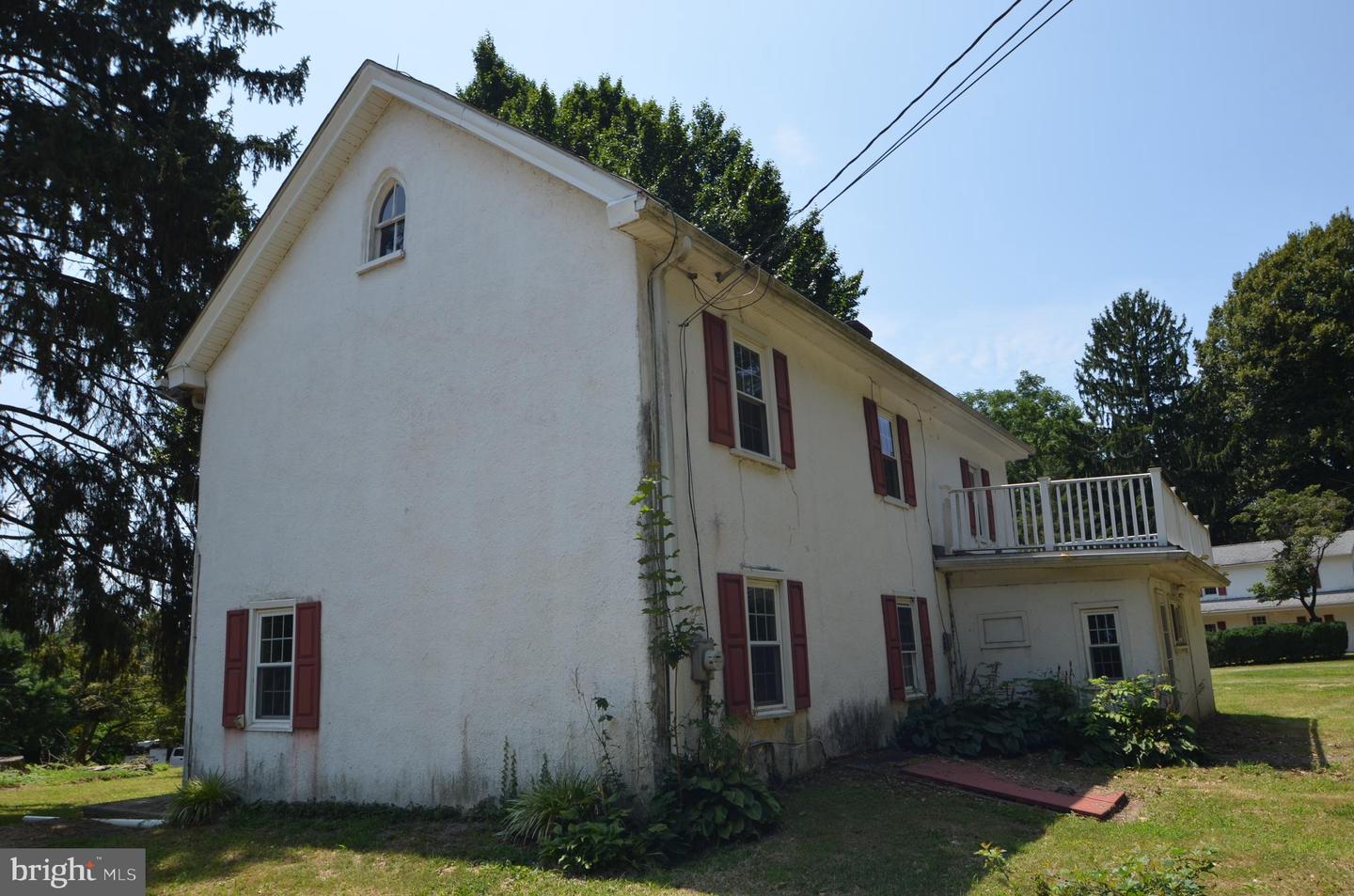 470 Rosehill Rd Property Photo 3