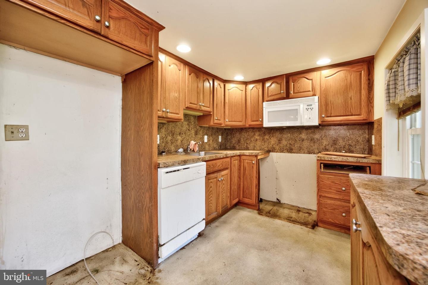470 Rosehill Rd Property Photo 17
