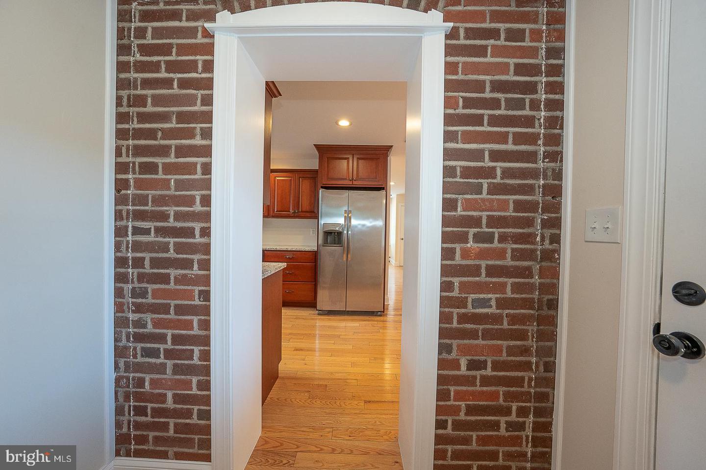 107 W Circular Ave Property Photo 15