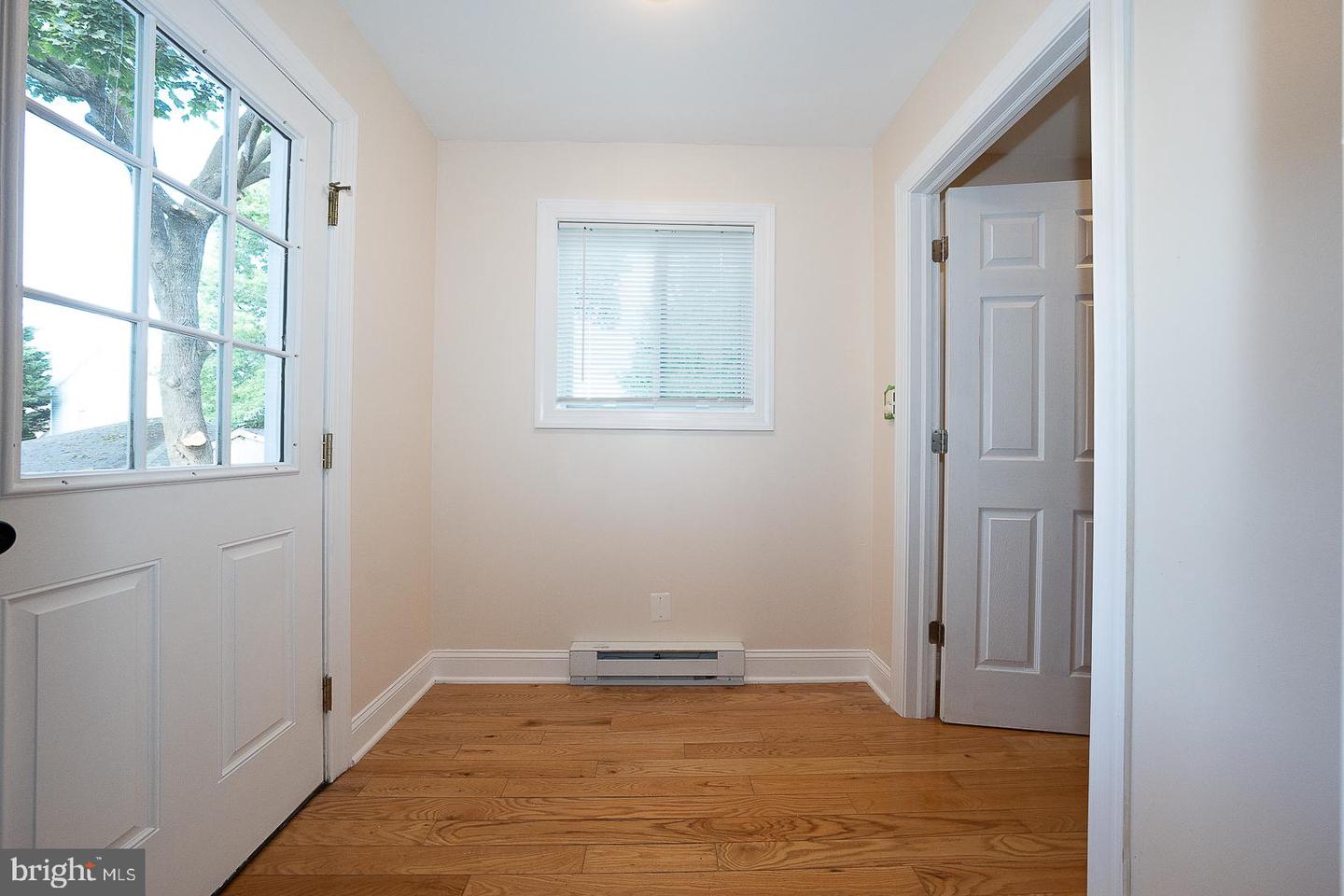 107 W Circular Ave Property Photo 21