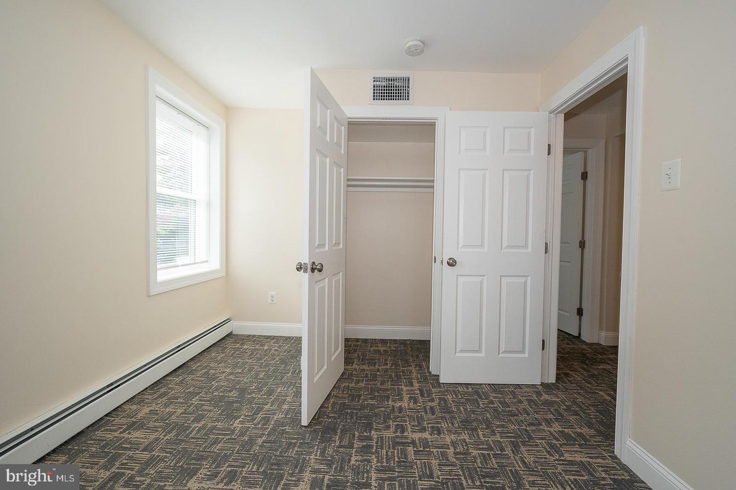 107 W Circular Ave Property Photo 33