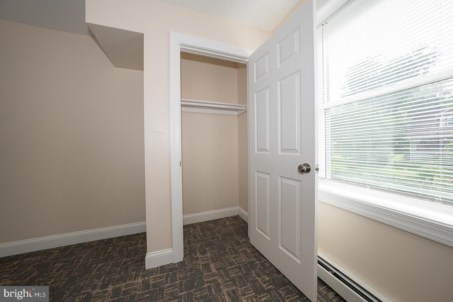 107 W Circular Ave Property Photo 36