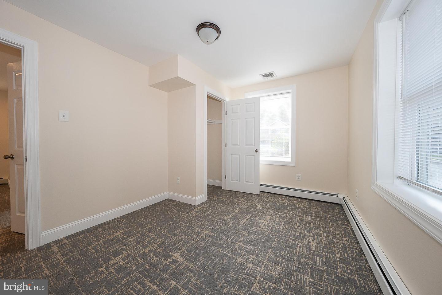 107 W Circular Ave Property Photo 37