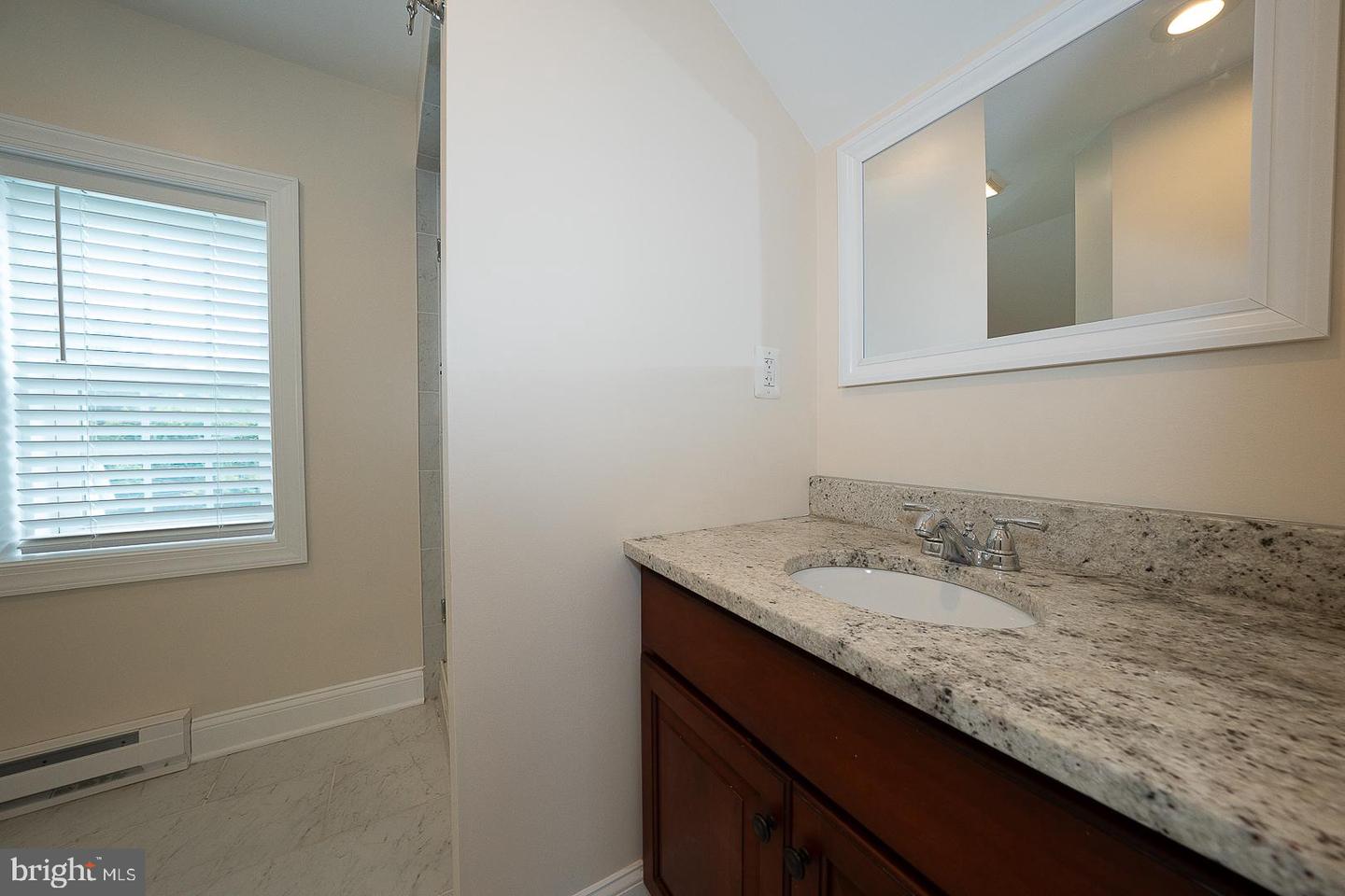 107 W Circular Ave Property Photo 45