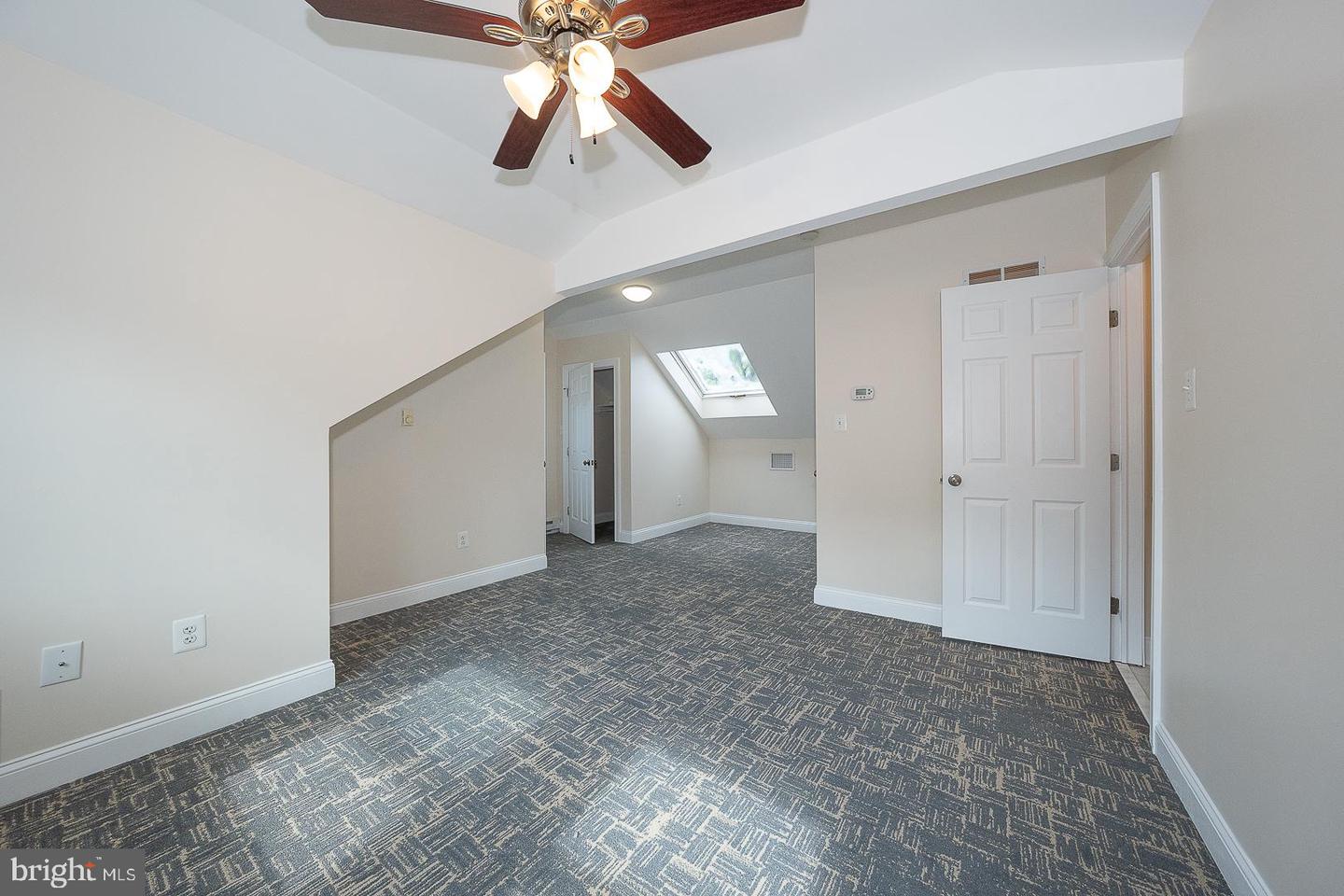 107 W Circular Ave Property Photo 46