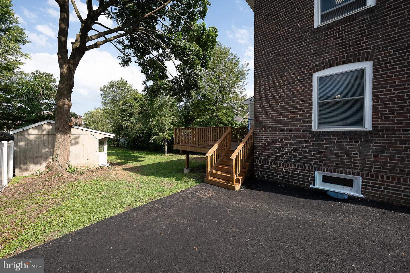 107 W Circular Ave Property Photo 58
