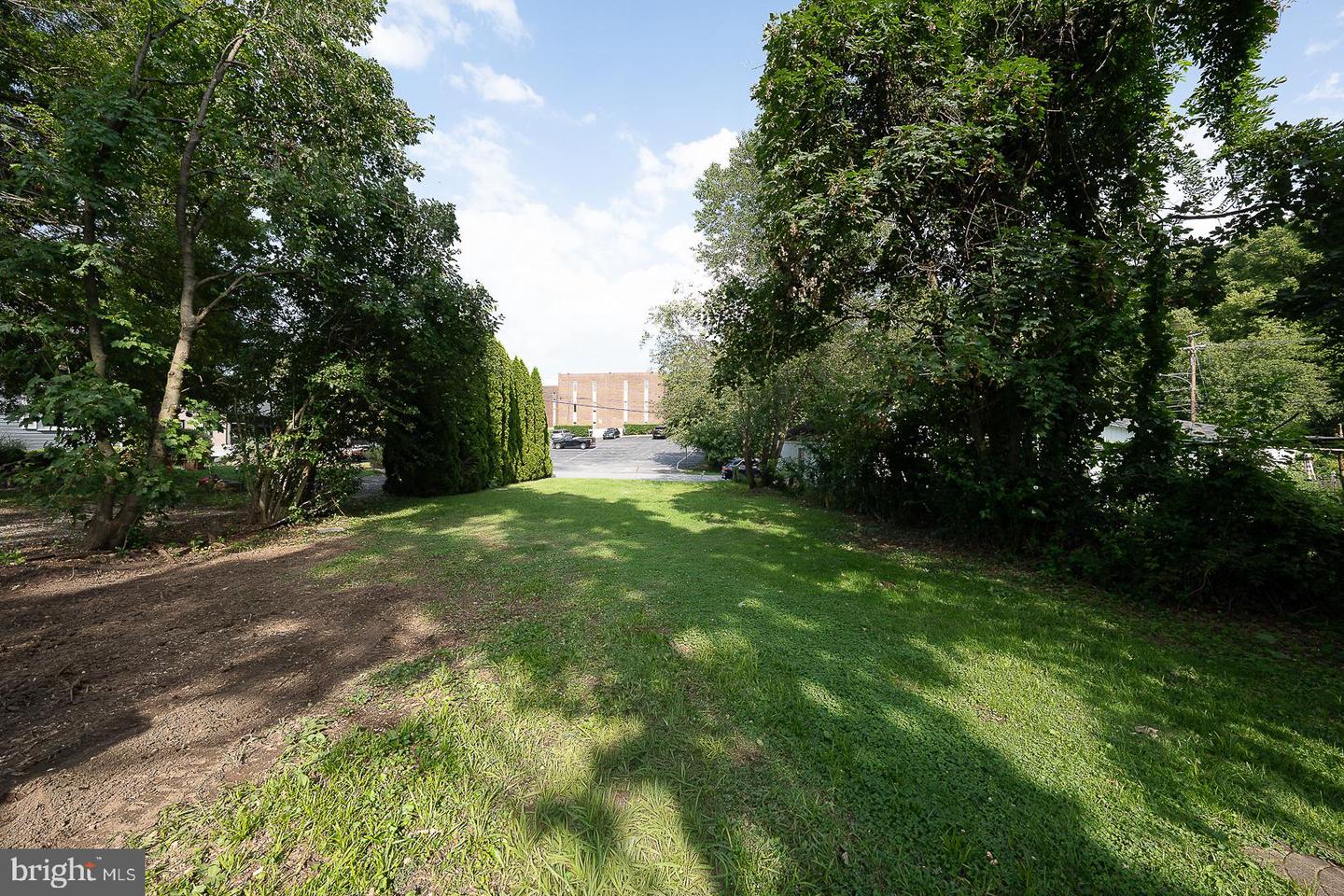 107 W Circular Ave Property Photo 60