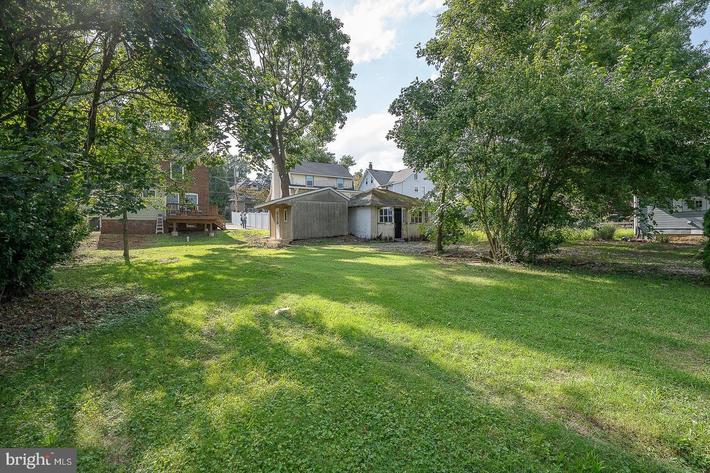 107 W Circular Ave Property Photo 63