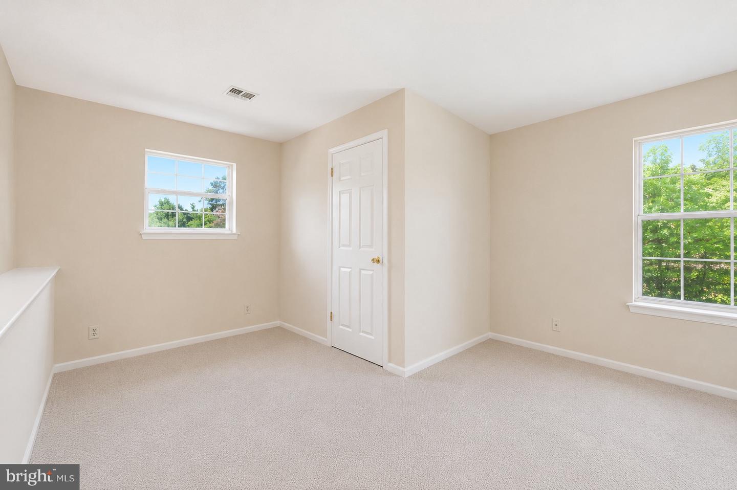 700 Bradford Ter #184 Property Photo 5