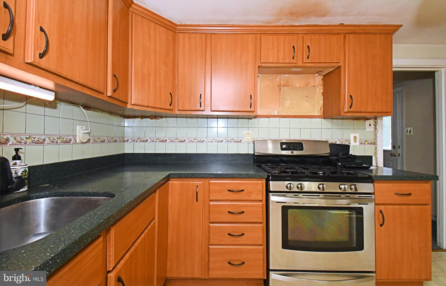889 Old Lancaster Rd Property Photo 10
