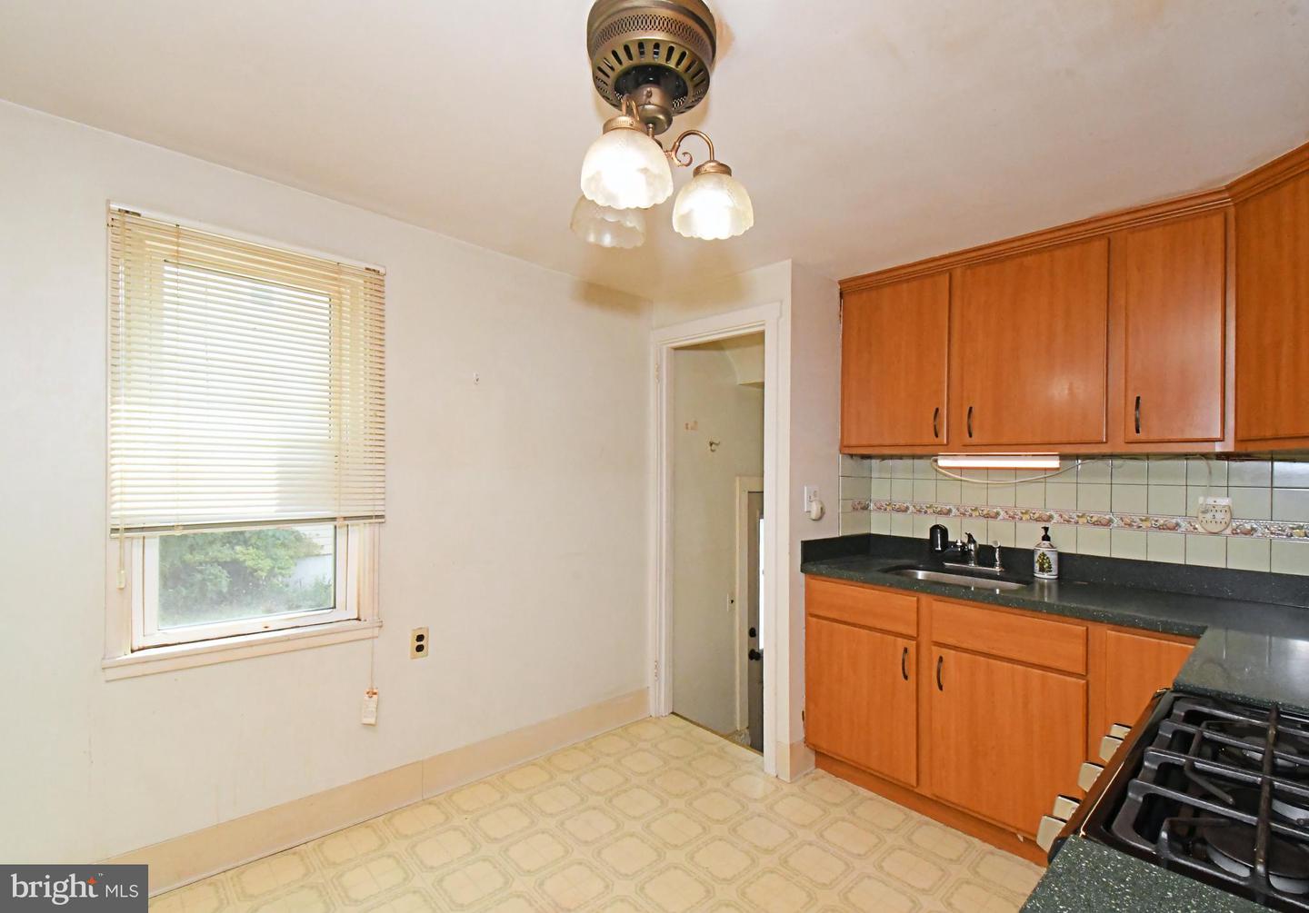 889 Old Lancaster Rd Property Photo 13