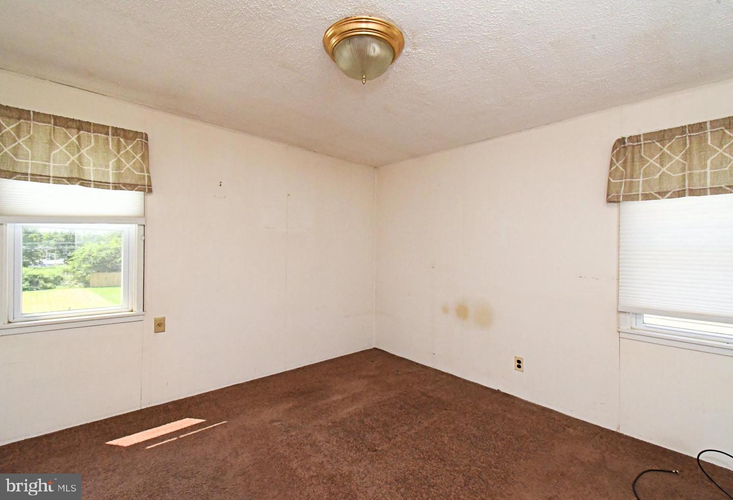 889 Old Lancaster Rd Property Photo 25