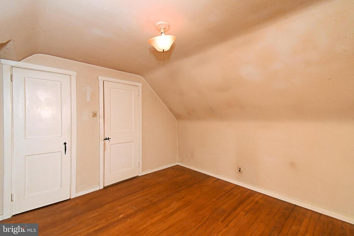 889 Old Lancaster Rd Property Photo 32