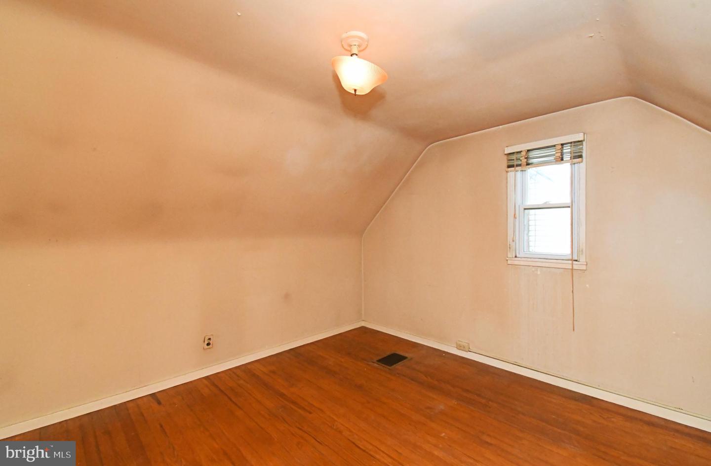 889 Old Lancaster Rd Property Photo 33