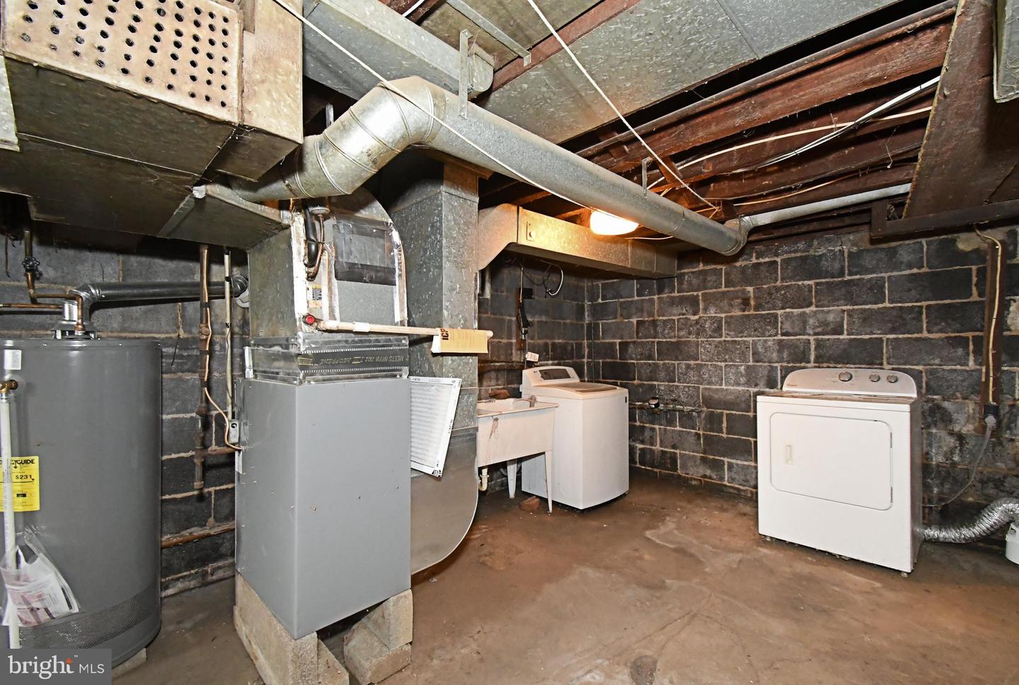 889 Old Lancaster Rd Property Photo 34