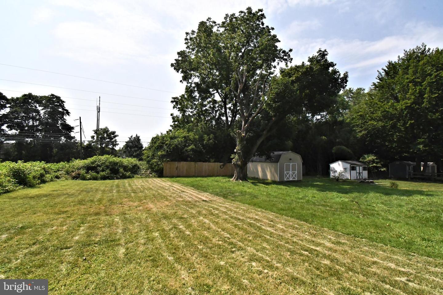 889 Old Lancaster Rd Property Photo 37