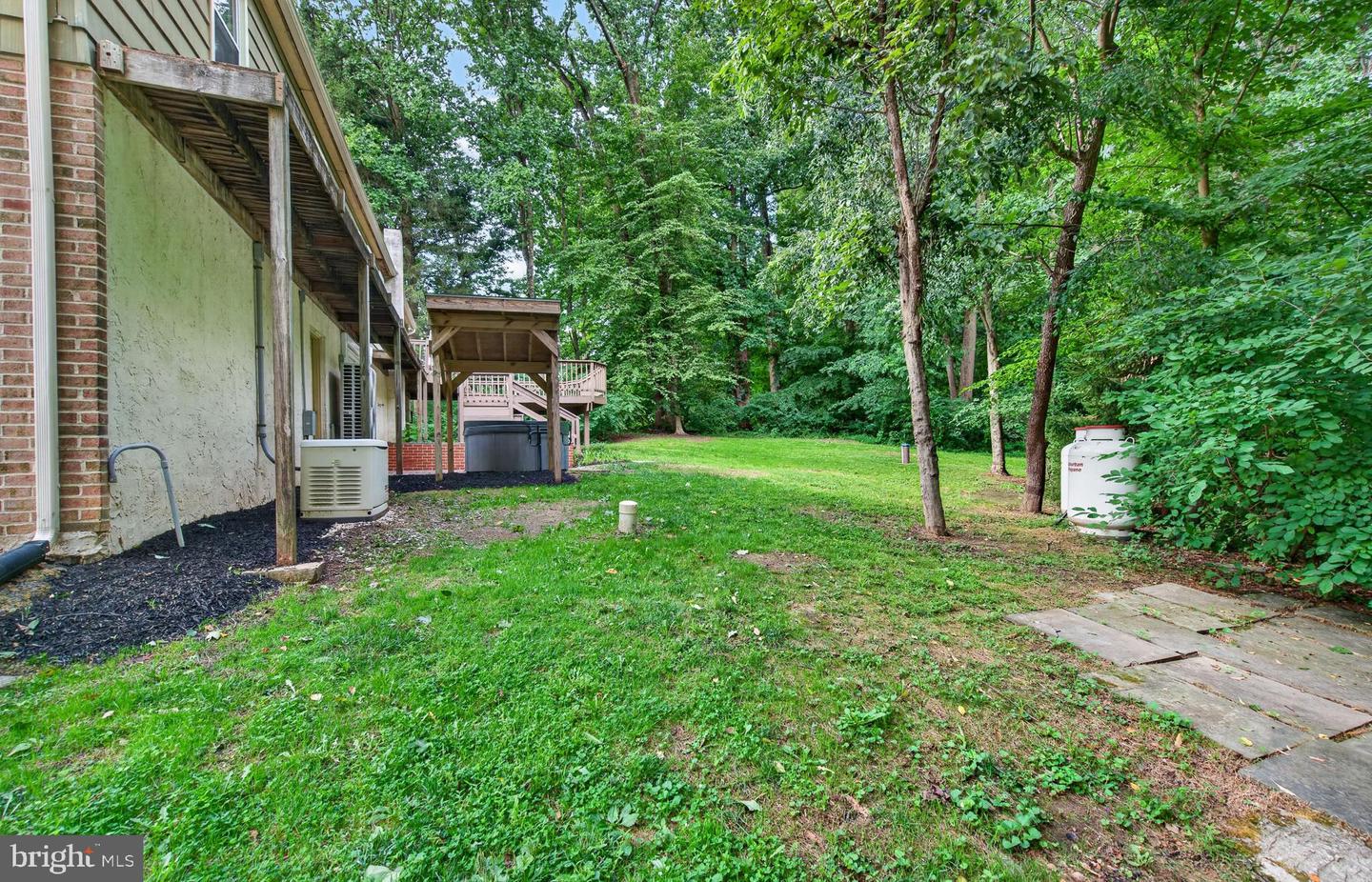 90 Schoolhouse Ln Property Photo 40