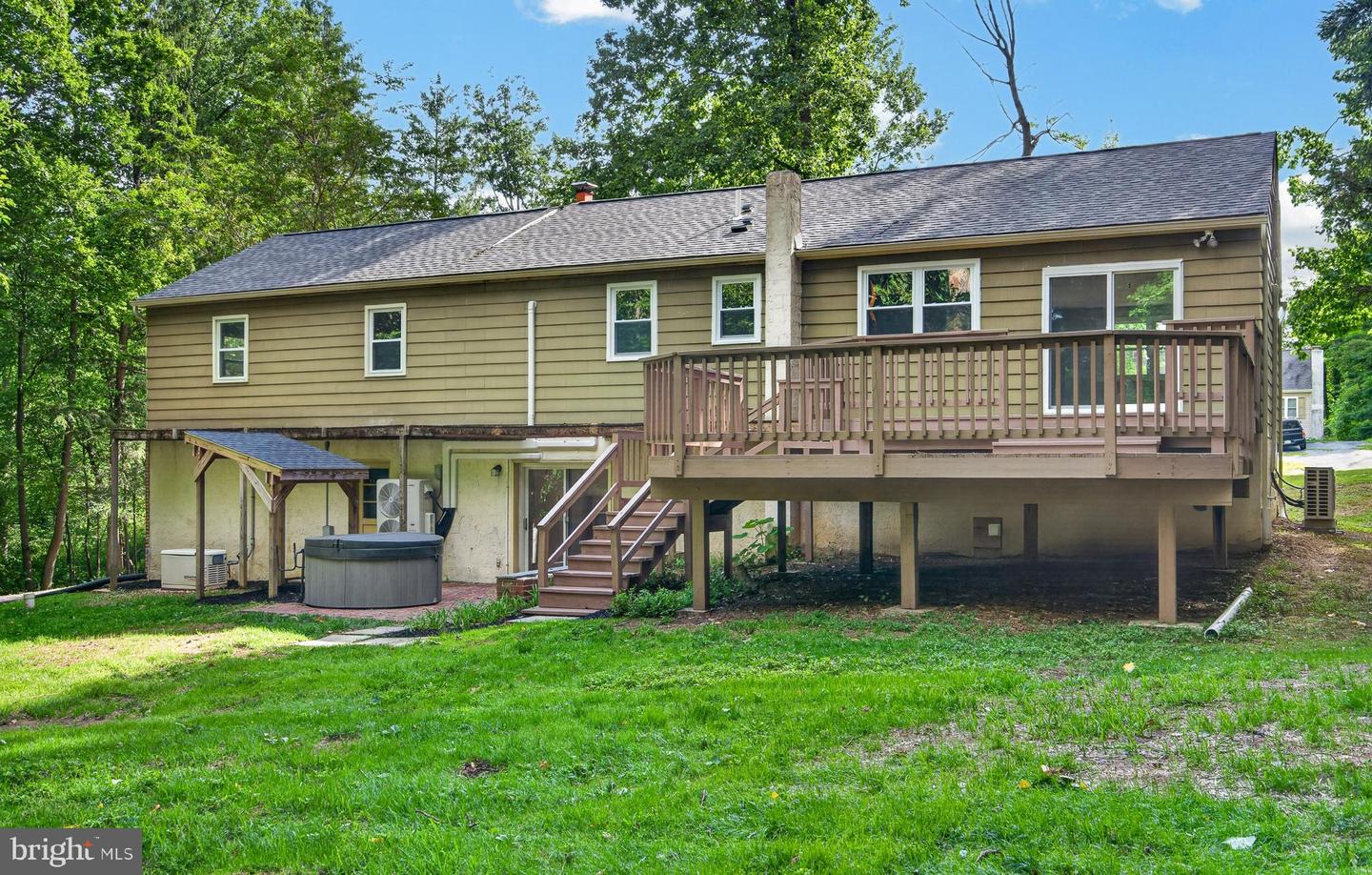 90 Schoolhouse Ln Property Photo 45