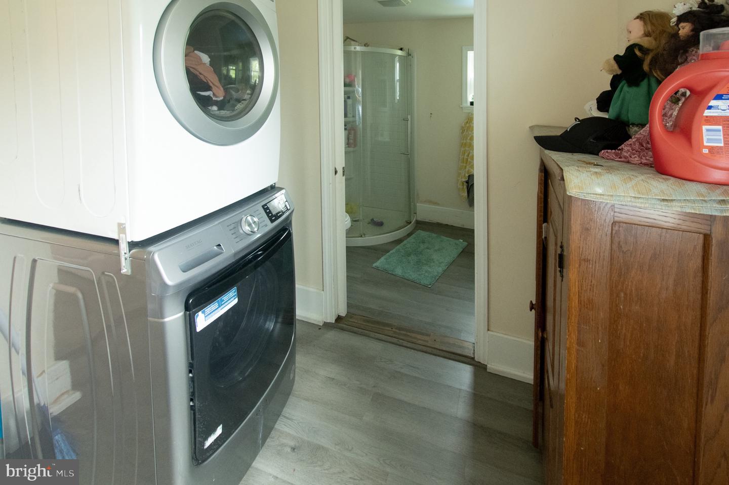 231 State Rd Property Photo 8