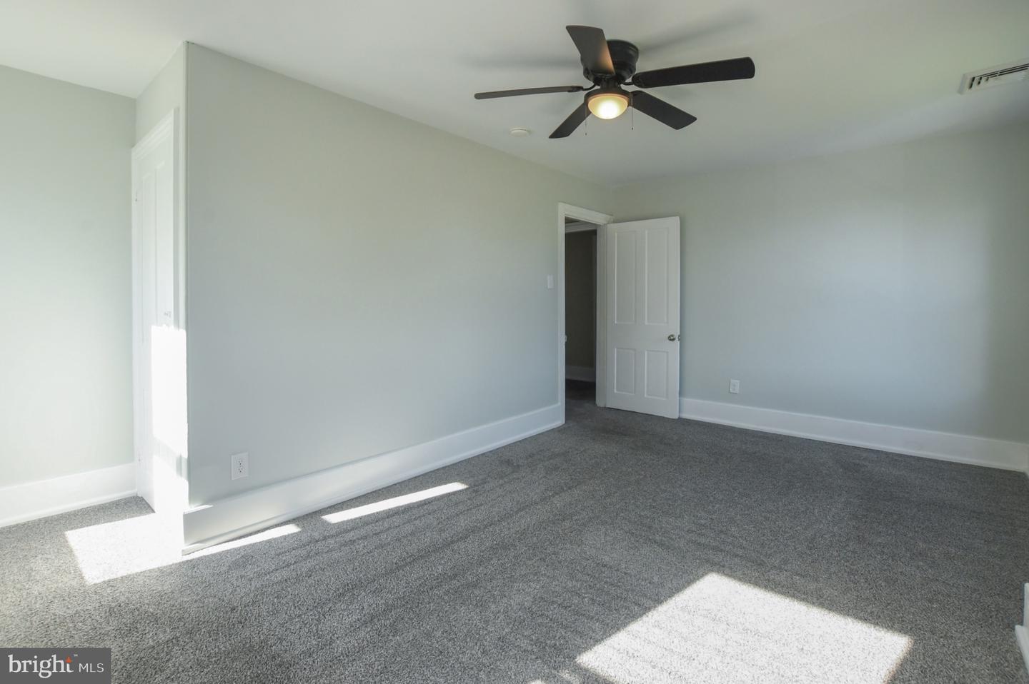 231 State Rd Property Photo 14