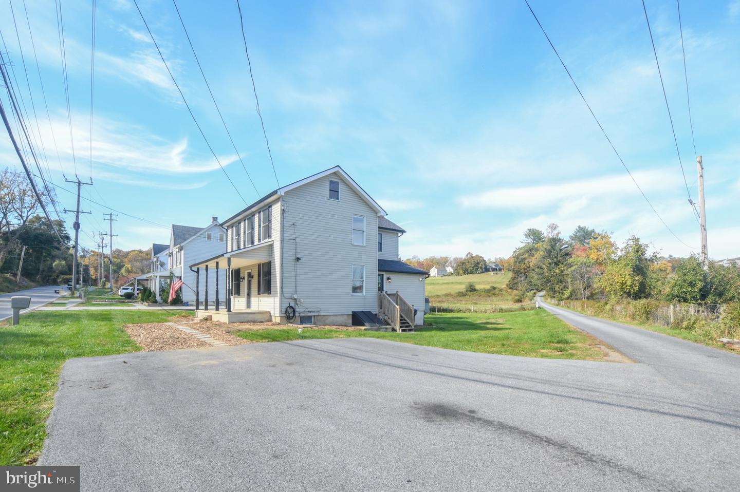 231 State Rd Property Photo 20