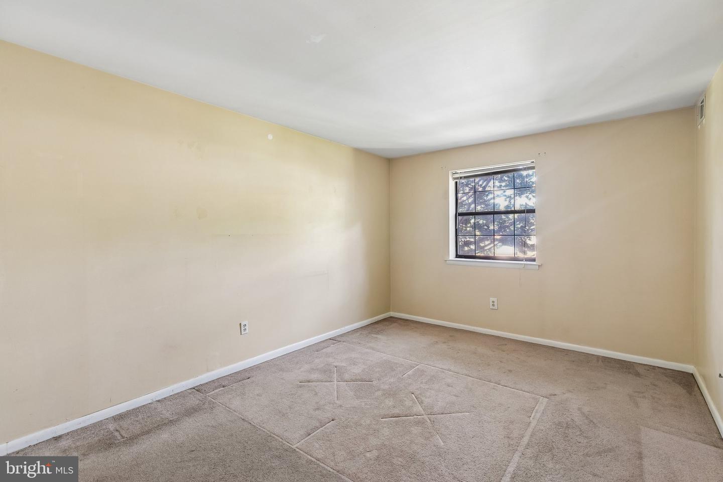 2419 Pond View Dr Property Photo 15