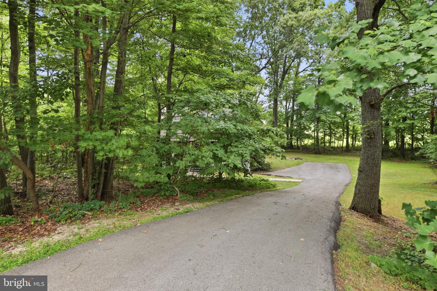 9 Rockland Way Property Photo 2
