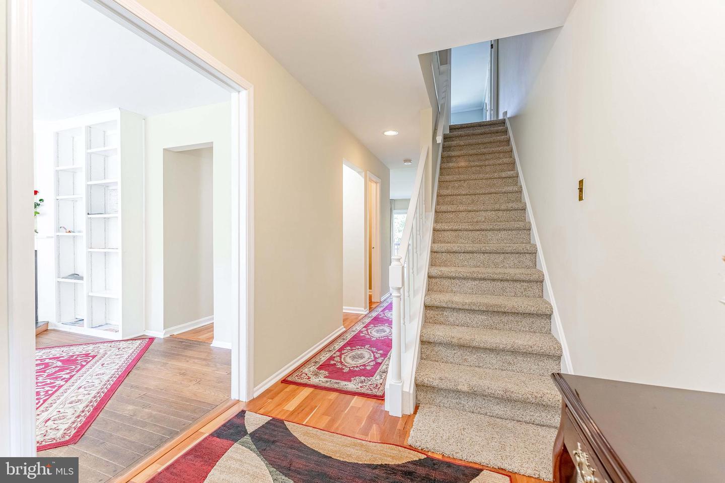 11 Chateau Cir Property Photo 3
