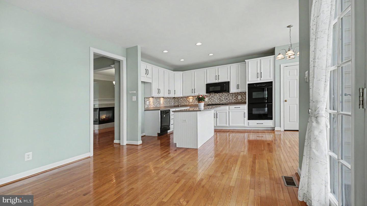 28 Brower Ln Property Photo 9