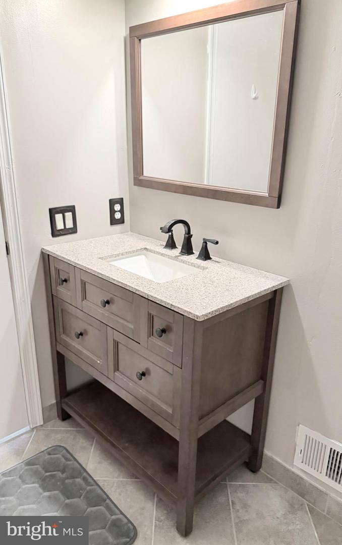 101 Neyland Ct Property Photo 10