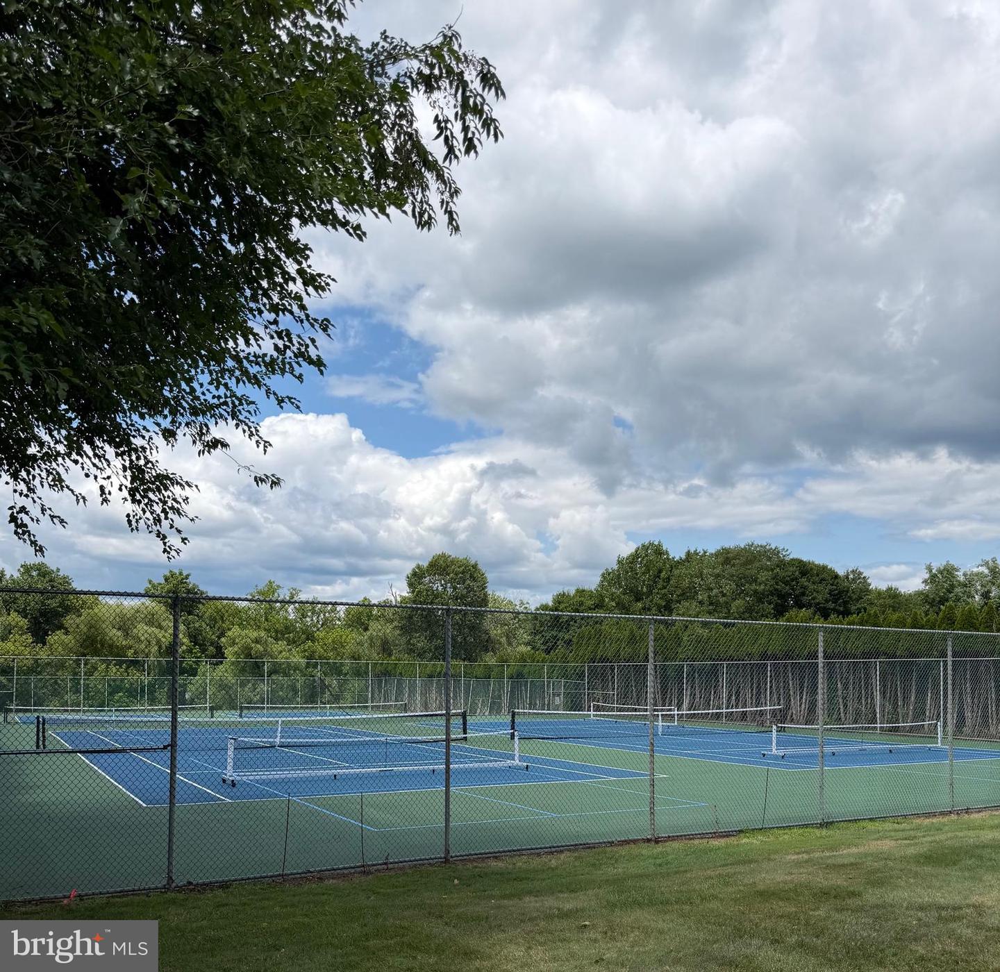 101 Neyland Ct Property Photo 15