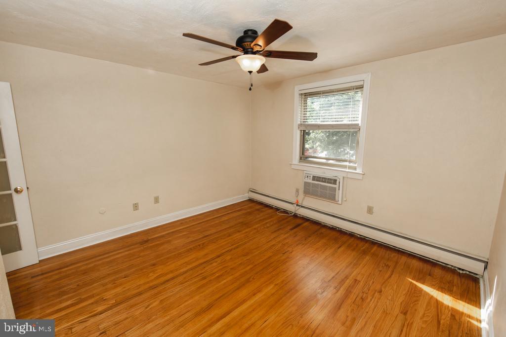 231 Sharpless St #2f Property Photo 12