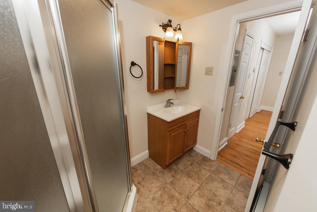 231 Sharpless St #2f Property Photo 14