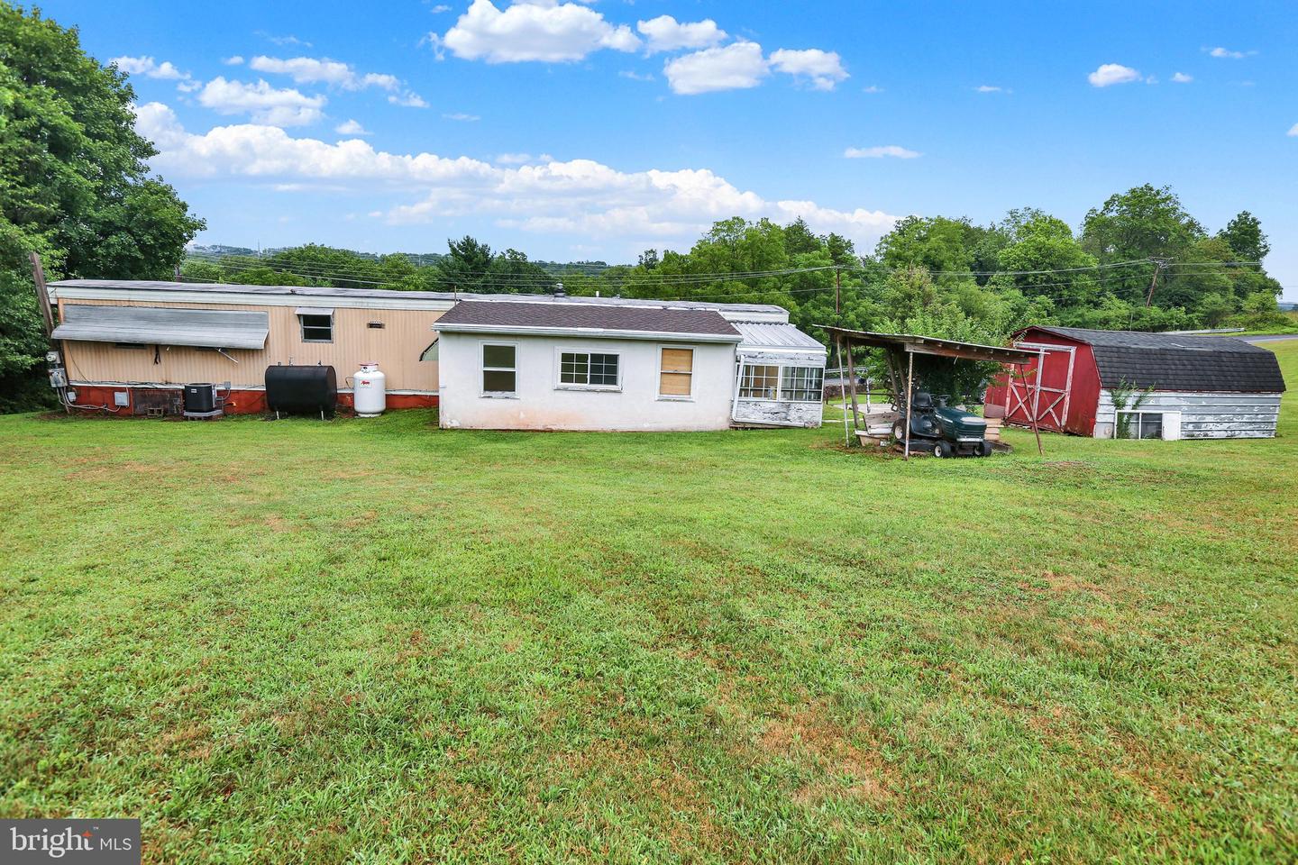 828 Spring City Rd Property Photo 4