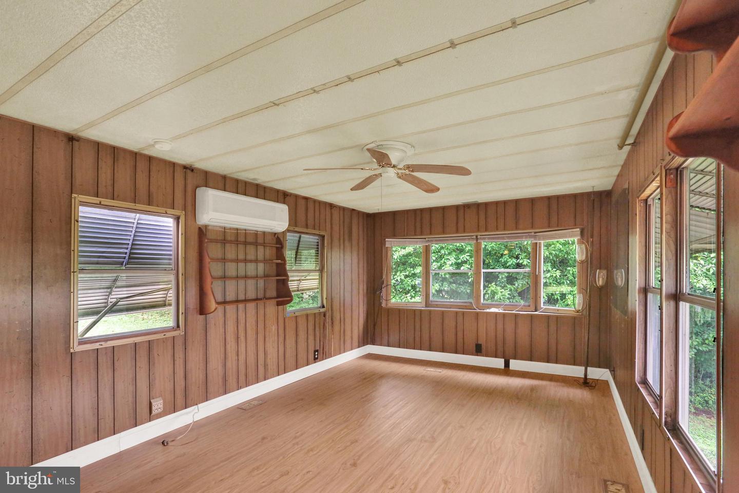 828 Spring City Rd Property Photo 6