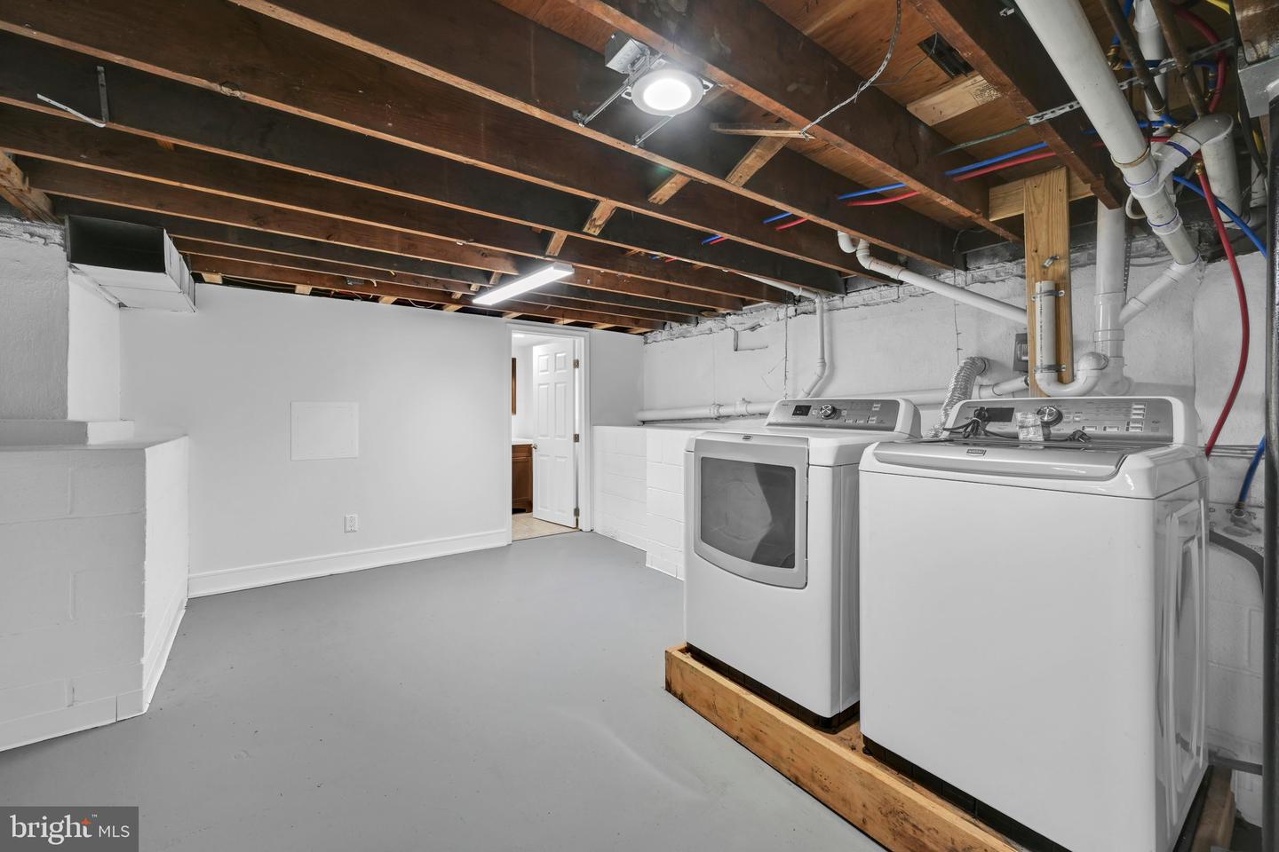841 Taylor St Property Photo 26