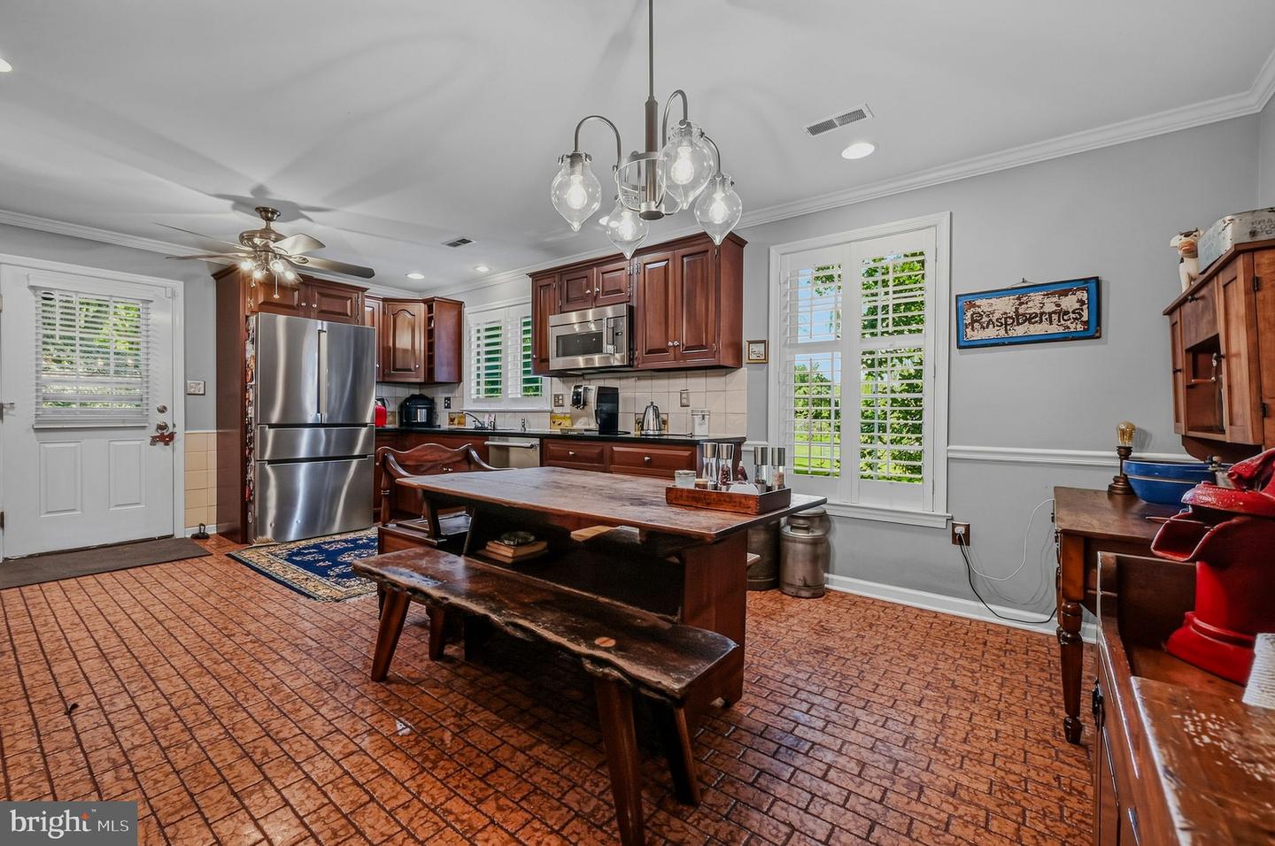 786 Wickerton Rd Property Photo 21