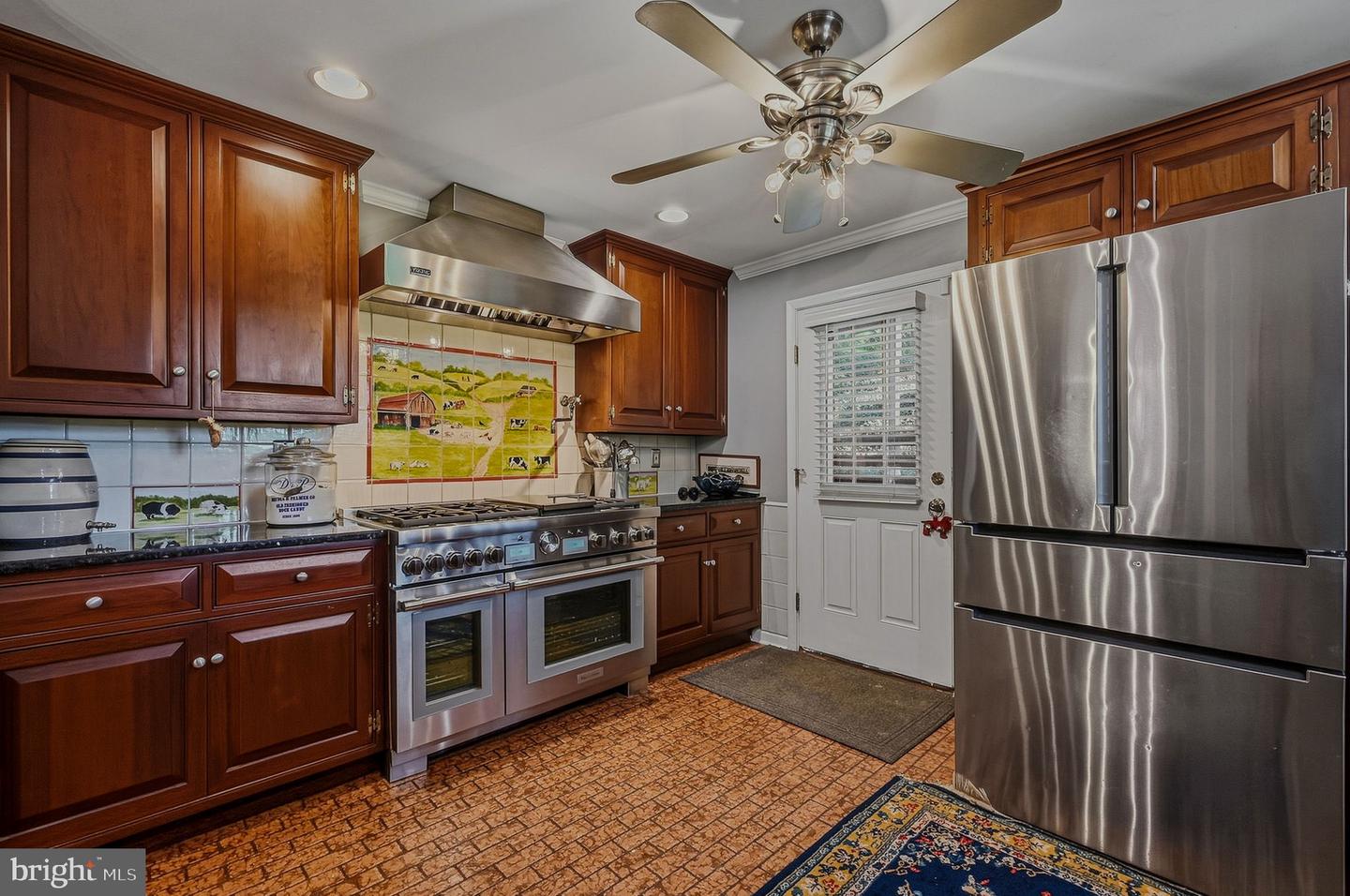 786 Wickerton Rd Property Photo 22