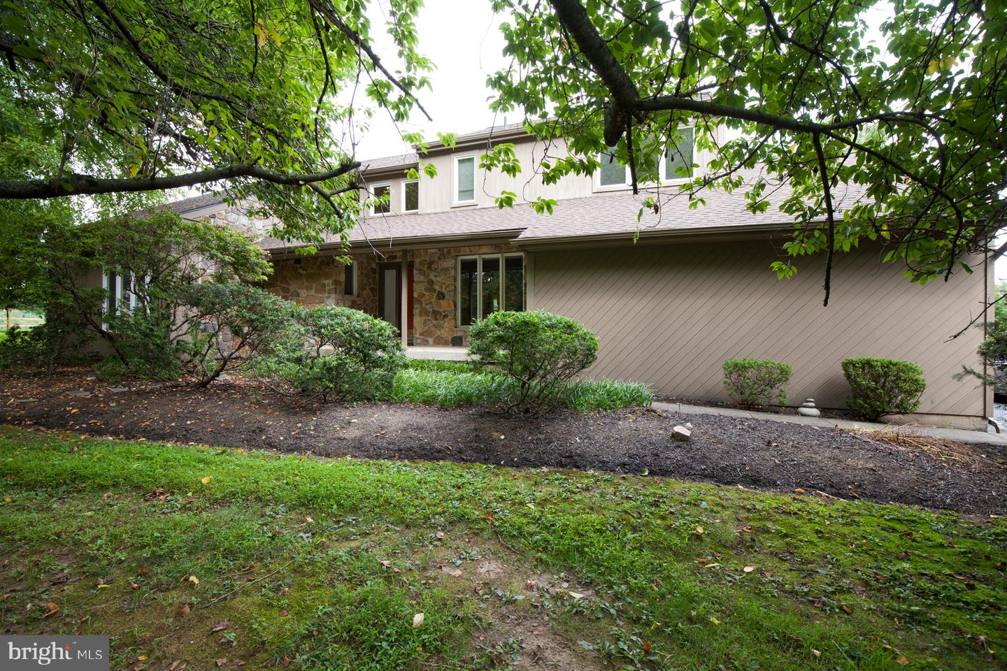 1400 Hickory Hill Rd Property Photo 1