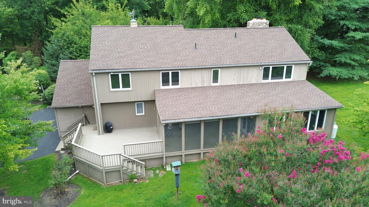 1400 Hickory Hill Rd Property Photo 12