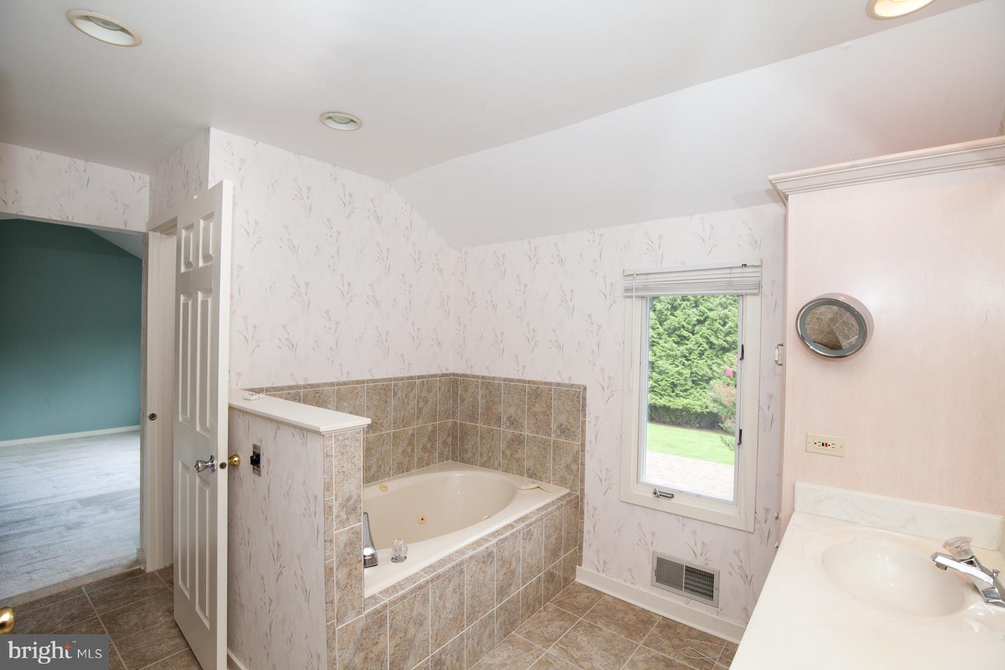 1400 Hickory Hill Rd Property Photo 27