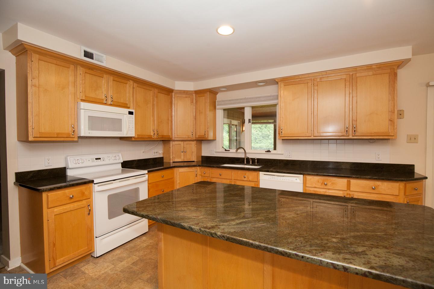 1400 Hickory Hill Rd Property Photo 56